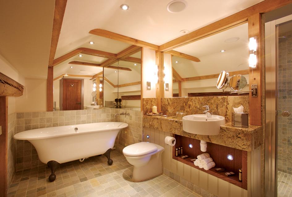The Farmhouse Hotel And Restaurant Saint Saviour ภายนอก รูปภาพ