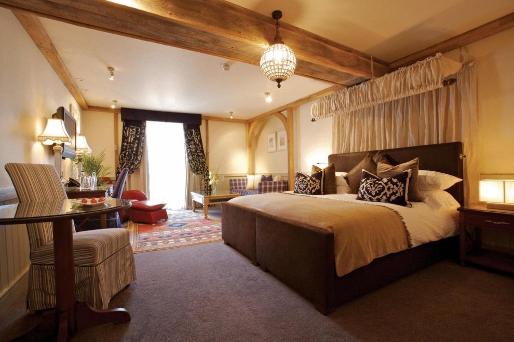 The Farmhouse Hotel And Restaurant Saint Saviour ห้อง รูปภาพ