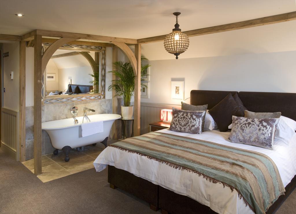 The Farmhouse Hotel And Restaurant Saint Saviour ห้อง รูปภาพ